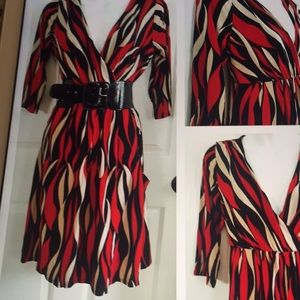 Tiana B stretchy dress with pockets!